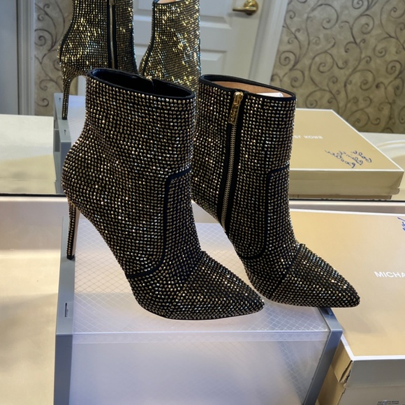 Michael Kors Rue Stiletto Booties (NEW) Size 11 - Picture 3 of 5